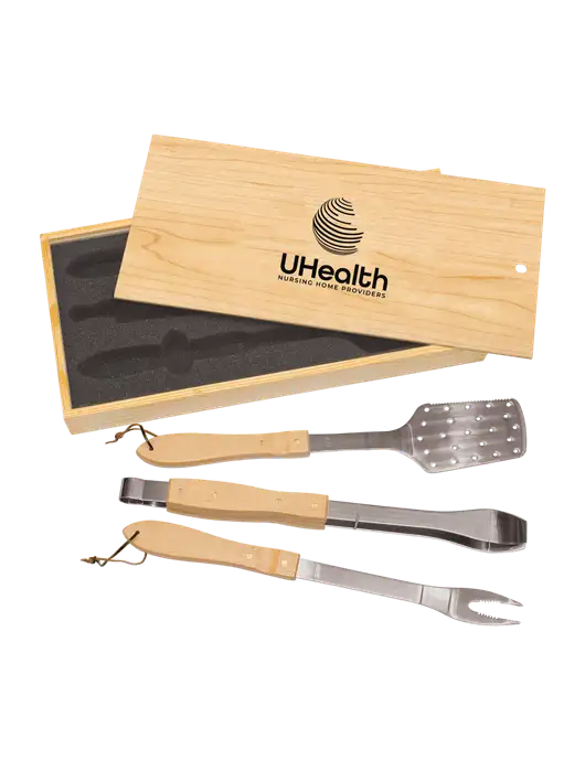 Wood BBQ Gift Set w/Uhealth Logo